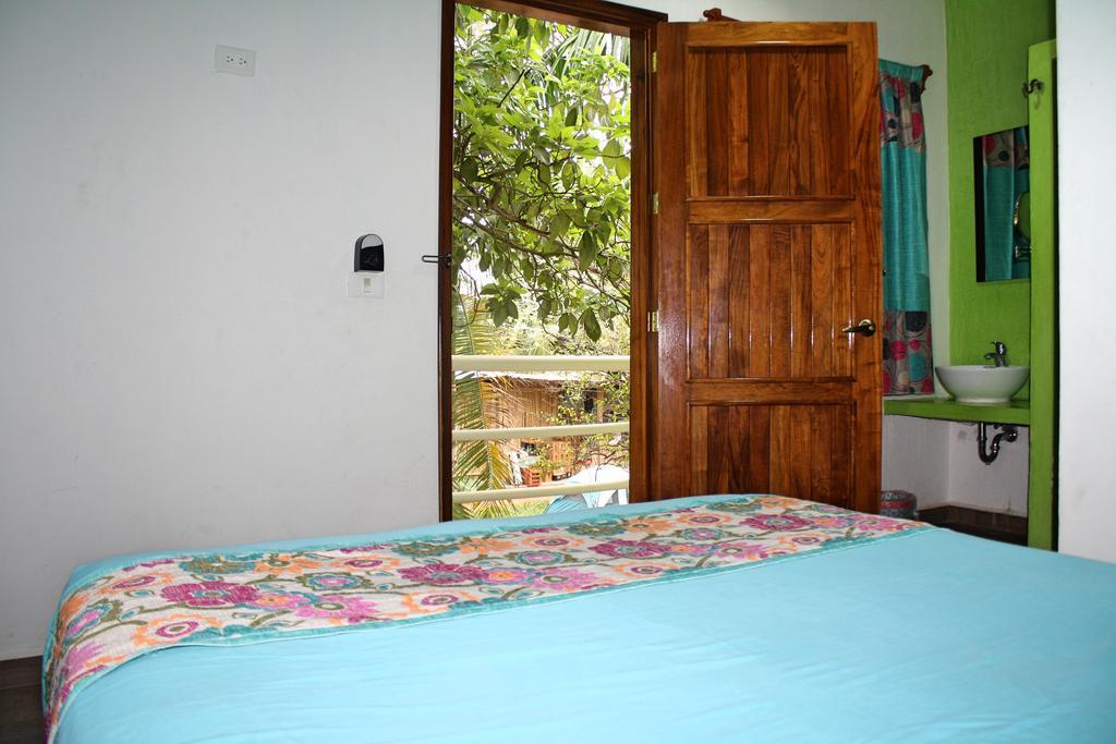Yaxche Centro Y Albergue *